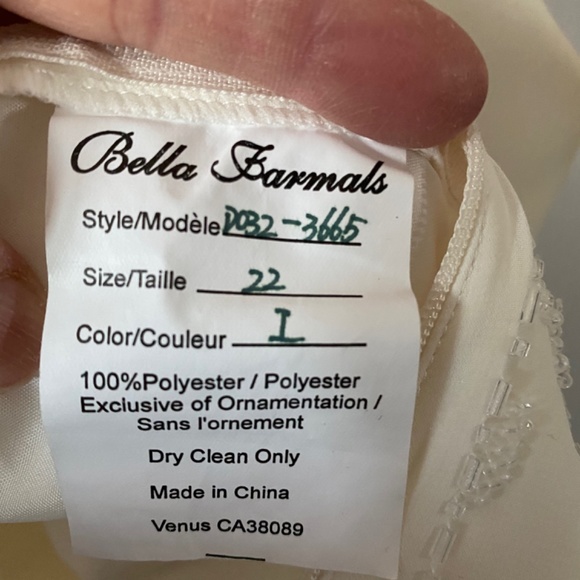 Bella Formals Ivory Wedding Dress - Picture 3 of 8